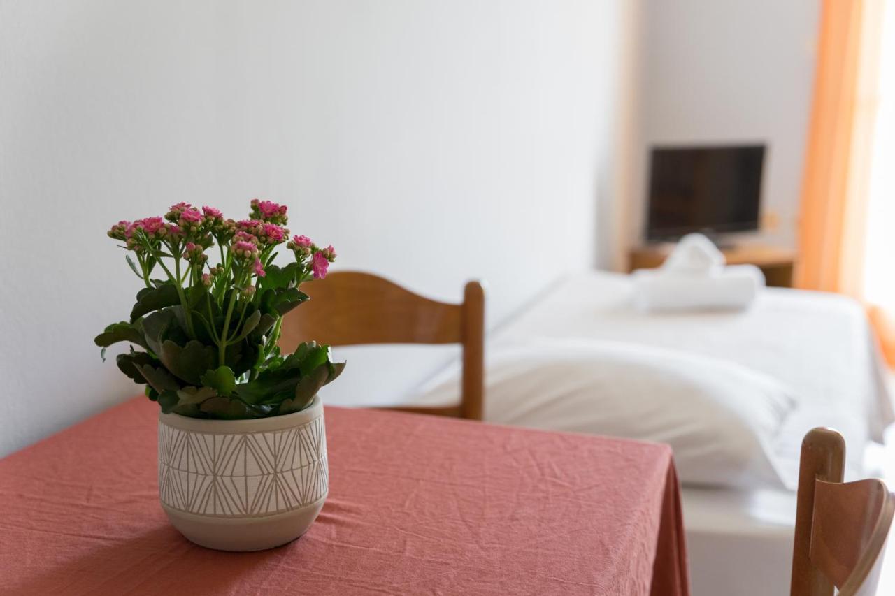 Ammousa Hotel Apartments ลิคชูรี ภายนอก รูปภาพ